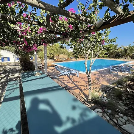 Hones - Relax House Perissa (Santorini)