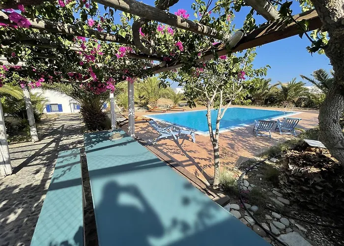 Hones - Relax House Perissa (Santorini)