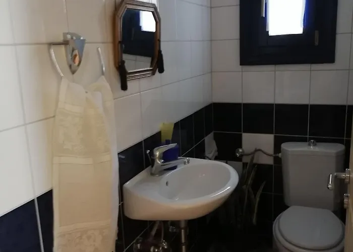 Hones - Relax House Villa Perissa (Santorini)